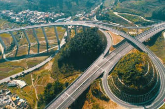 建水至個舊段高速公路正式通車，電動葫蘆破解吊運難題